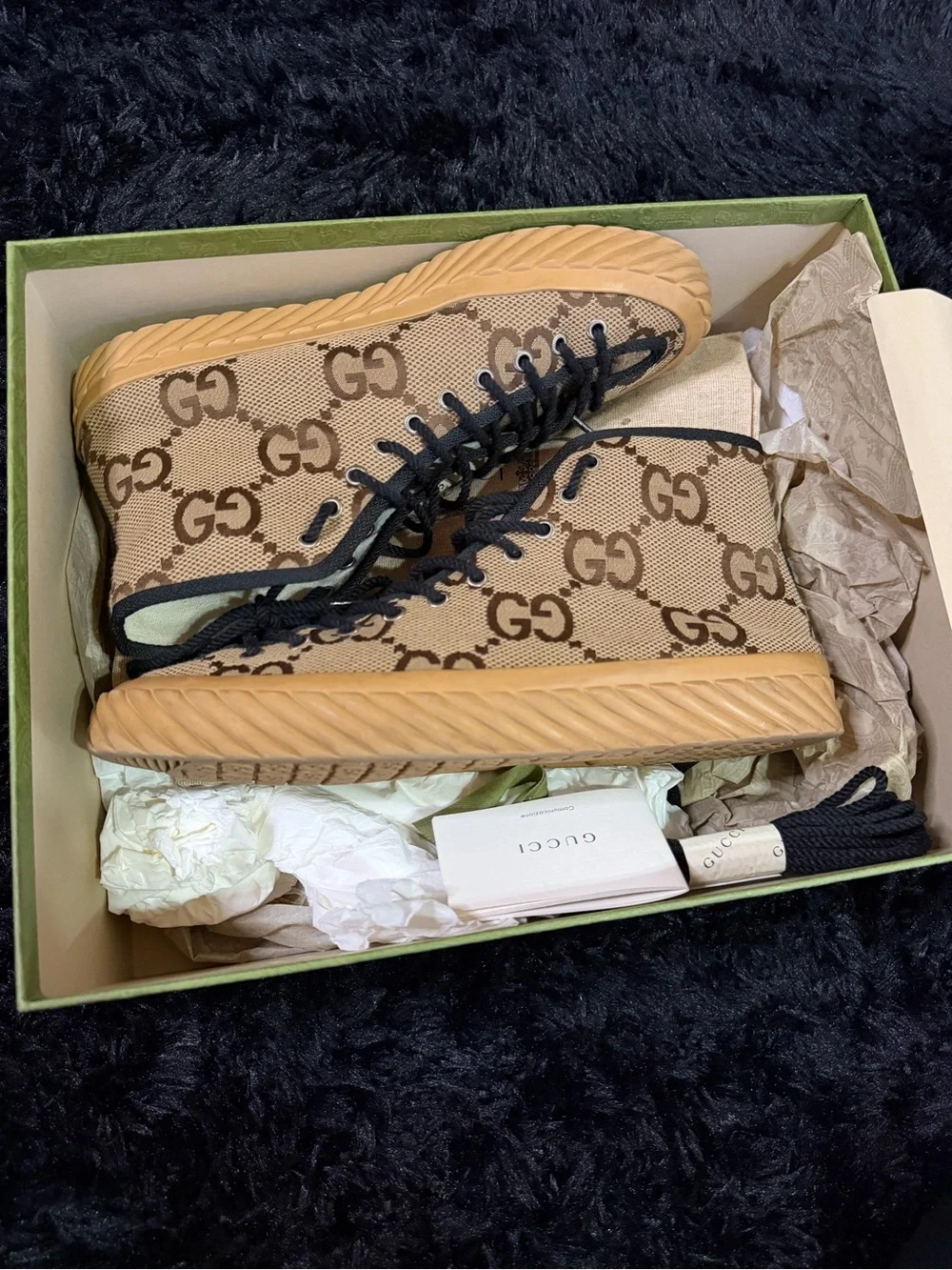 Gucci High top sneakers